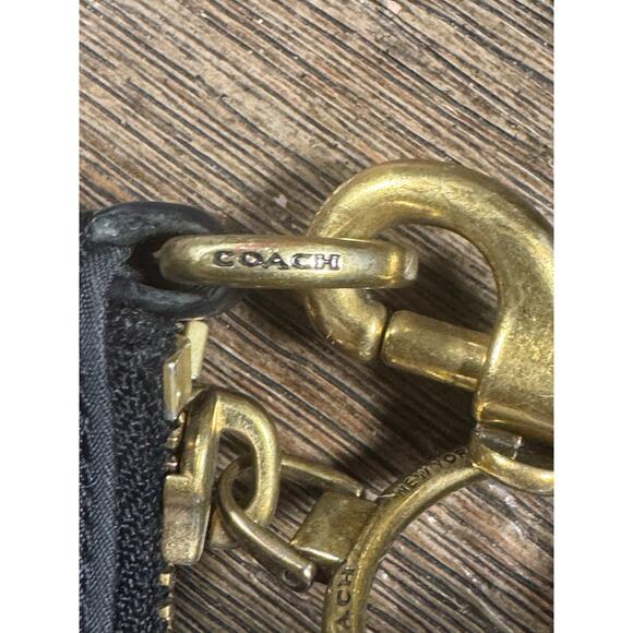 Designer x Coach A2022-868 Nylon/Leather Crossbody bag w/ Purple Floral Lining - Picture 11 of 14